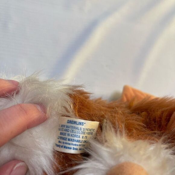 Vintage Gremlins GIZMO Hasbro Softies Plush Squeaker 1984 With Tag NOS - Picture 8 of 8